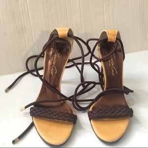 Kenneth Cole Braidy strap heel